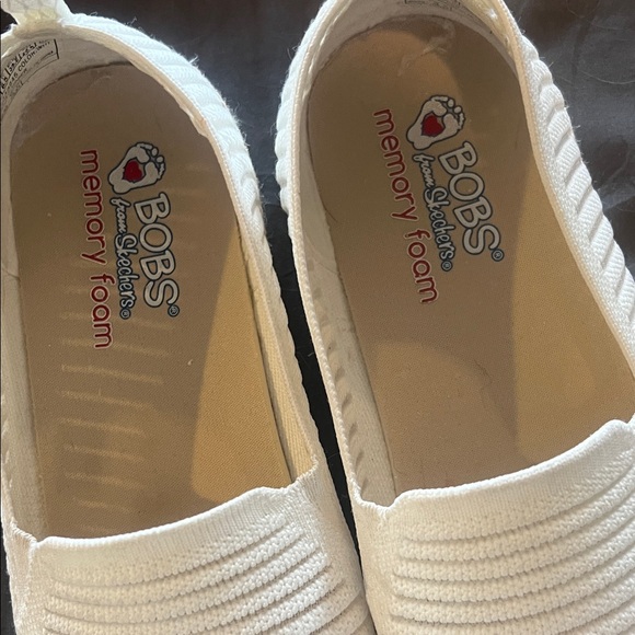 Bobs Memory Foam Cream Slip-On Shoes women’s - Picture 2 of 7